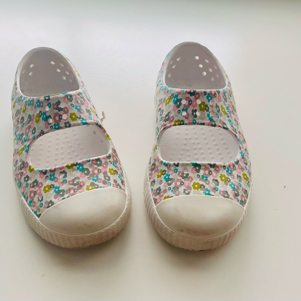 Native kids C7 Jefferson Shell White/Wayward Ditsy Floral
